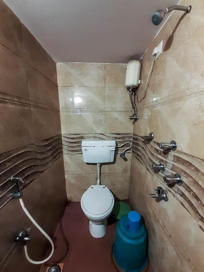Hotel National Bombay Extérieur photo