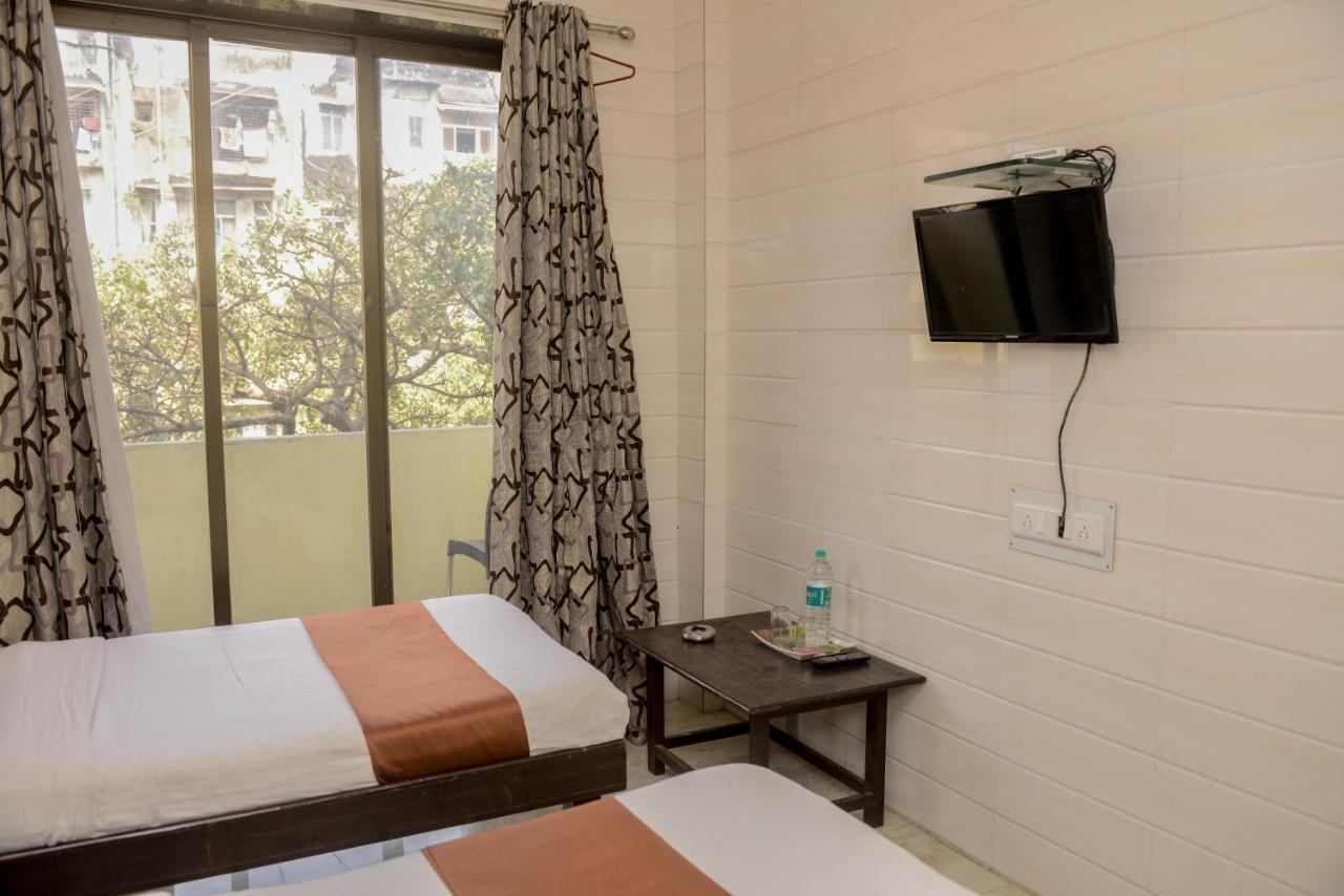 Hotel National Bombay Extérieur photo